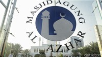 Sebelumnya, Masjid Agung Al Azhar Jakarta akan menggelar salat Idul Fitri secara berjamaah. Masjid Agung Al-Azhar akan membuka tempat bagi 3 hingga 5 ribu jemaah. 