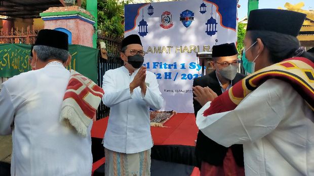 Suasana salat Id di jalan raya Kota Makassar, Sulsel