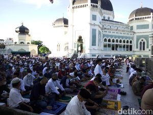 Jadwal Salat Id di Masjid Raya Medan Besok, Serta Nama Imam dan Khatib