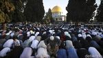 Khusyuknya Salat Idul Fitri di Masjid Al-Aqsa