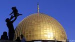 Khusyuknya Salat Idul Fitri di Masjid Al-Aqsa