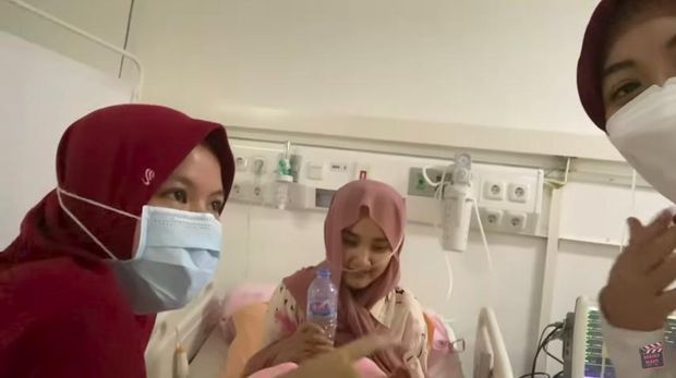 Arafah dan Fatin Shidqia