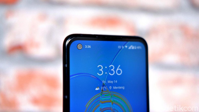 Asus Zenfone 8