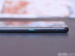 Unboxing Asus Zenfone 8, Bodi Compact Ditenagai Snapdragon 888