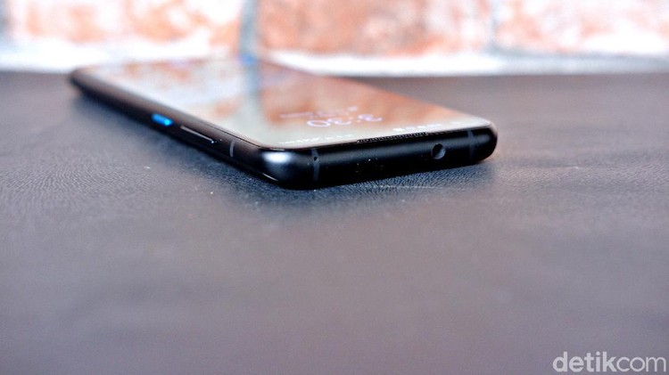 Asus Zenfone 8 Asus Zenfone 8