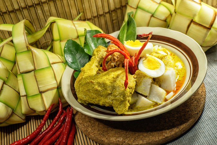 Cara menghangatkan sisa makanan Cara Menghangatkan Opor Ayam dan Rendang Sisa Lebaran Agar Aman Dikonsumsi