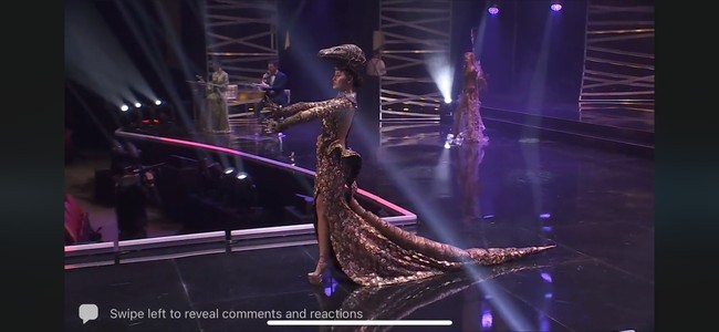 Ada pula yang berkomentar, Ya Allah merinding saya dan terharu melihat ayuma begitu berhasil membawakan costume comodo, penuh percaya diri dan tataannya luar biasa. Saya bangga sekali sama kamu ayuma. (Foto: Facebook/Miss Universe)