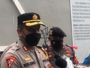 Polisi Harap Warga Maklumi Peniadaan Ziarah di TPU Tegal Alur Jakbar