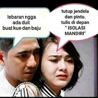 Ide yang bagus dikala Lebaran tapi nggak punya uang buat beli kue kering dan baju baru. Kalo ditulis Isolasi Mandiri pasti gaada yang berani bertamu deh.. Foto: instagram.com/recehqq.id