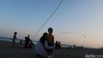 Kala 6.000 Orang Kunjungi Pantai Parangtritis di Sore Hari
