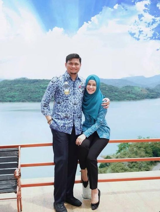 Priska Paramita dikenal sebagai jebolan Indonesian Idol. Dia kini merupakan istri Bupati Gowa, Adnan Purichta Ichsan. Sebelumnya sang suami yang merupakan anak kandung dari mantan Bupati Gowa, Ichsan Yasin Limpo (Alm)., menjabat sebagai Anggota DPRD Sulawesi Selatan Fraksi Golkar periode 2014—2015. Saat ini Priska sibuk menjalani kegiatannya sebagai Ketua Tim Penggerak (TP) PKK Kabupaten Gowa.  Foto: Instagram @priskaparamita