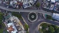 Sebelum pandemi, kawasan Masjid Agung Palembang selalu dipadati umat muslim yang melaksanakan salat Idul Fitri.  