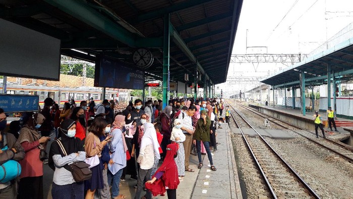 Suasana di Stasiun Manggarai usai ditegur Menhub