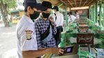 Dibuka Lagi, Wisata Ragunan Diserbu Warga Jakarta