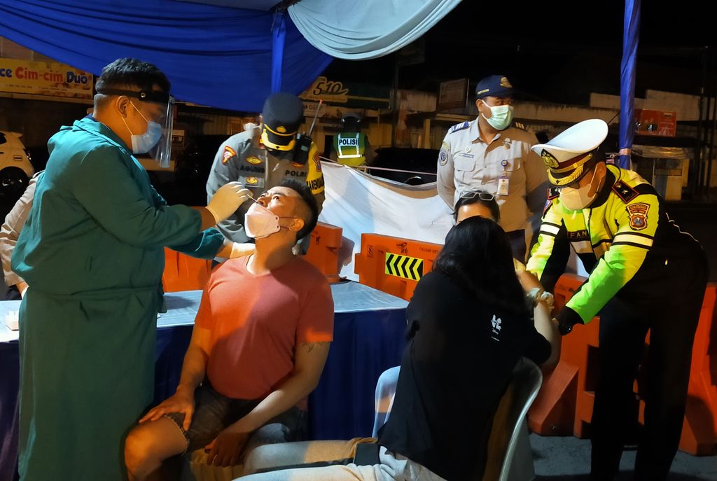 Arus Balik di Pelabuhan Ketapang, Kendaraan Menuju Bali Diputar Balik