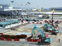 Singapura Wajibkan Maskapai Pakai Bahan Bakar Hijau di 2026