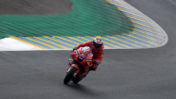 Ducati Team Australians rider Jack Miller competes during the 1st free practice session of the French Moto GP Grand Prix on May 14, 2021 in Le Mans, northwestern France. (Photo by Jean-Francois MONIER / AFP)