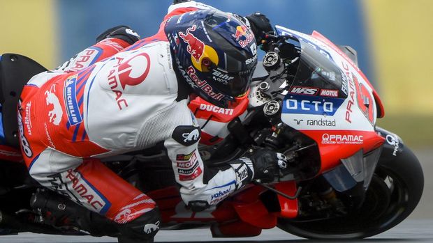 Ducati Pramac Racing French rider Johann Zarco competes during the 1st free practice session of the French Moto GP Grand Prix in Le Mans, northwestern France on May 14, 2021. (Photo by JEAN-FRANCOIS MONIER / AFP)