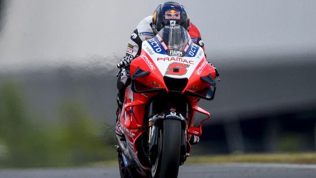 Ducati Pramac Racing French rider Johann Zarco competes during the 1st free practice session of the French Moto GP Grand Prix in Le Mans, northwestern France on May 14, 2021. (Photo by JEAN-FRANCOIS MONIER / AFP)