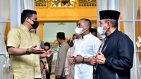Bobby Nasution mendatangi rumah dinas Gubsu Edy. Bobby datang bersama Kahiyang Ayu dalam suasana Lebaran 2021 (Foto: Dok. Kominfo sumut)