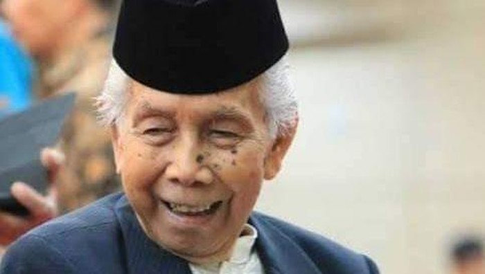 KH Sanusi Baco (dok Istimewa)