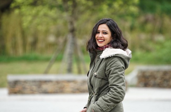 Aku mulai bergerak ke arah mobilku dan aku mendengar suara bum sangat dekat denganku dan aku merasakan jeans-ku robek. Ini hal pertama yang aku rasakan. Aku mencoba terus berjalan tapi tidak bisa dan aku sadar darah mengucur dari kakiku dan kulitku robek, tulisnya.  Foto: dok. Instagram