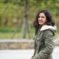 Aku mulai bergerak ke arah mobilku dan aku mendengar suara bum sangat dekat denganku dan aku merasakan jeans-ku robek. Ini hal pertama yang aku rasakan. Aku mencoba terus berjalan tapi tidak bisa dan aku sadar darah mengucur dari kakiku dan kulitku robek, tulisnya.  Foto: dok. Instagram