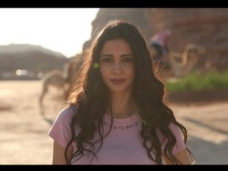 10 Potret Artis Cantik Palestina yang Ditembak Tentara Israel