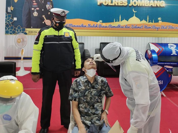 Masuk Jombang, Pemudik Siap-siap Dites COVID-19 dan Dikarantina 5 Hari