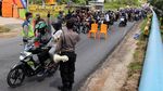 Penampakan Antrean Kendaraan di Pos Penyekatan Dumai