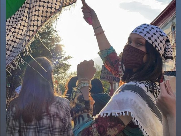 bella hadid bella hadid pakai hijab