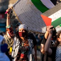 Dalam beberapa postingan, Bella juga menekankan jika hal tersebut bukanlah mengenai agama atau membenci sesama tapi membebaskan Palestina. Ini mengenai kolosasi Israel, pembersihan etnik, pekerjaan militer, dan aparteid terhadap orang-orang Palestina yang berlangsung selama bertahun-tahun, tulisnya. Foto: Instagram @mohamedhadid