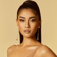 New York Times melaporkan bahwa Thuzar terpaksa memakai kostum darurat sebagai kostum nasional untuk malam Preliminary Competition. Ia dibantu orang Myanmar yang tinggal di AS dengan mencarikan alternatif kostum nasional. Foto: Instagram/@thuzar_wintlwin