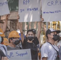 Akibatnya kini Thuzar dikabarkan bingung akan pergi ke mana setelah kompetisi Miss Universe 2020 berakhir. Sebab wanita yang berprofesi sebagai model dan beauty blogger ini diberitahu dia tidak lagi bisa pulang ke Myanmar. Foto: Instagram/@thuzar_wintlwin