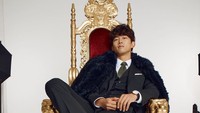 Taecyeon member 2PM diketahui memiliki IQ 130. Kepintarannya terlihat dari skor TOEIC-nya yang sempurna yaitu 990/990. Idol KPop ini melanjutkan untuk belajar di Universitas Dankook untuk S1. (Foto: Instagram: @taecyeonokay)