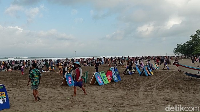 Pantai Pangandaran H+3 lebaran