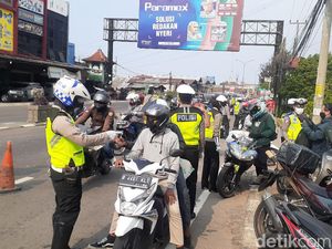 Lolos di Pos Arus Balik Bekasi, Pemudik Bakal Dites Antigen di Rumahnya
