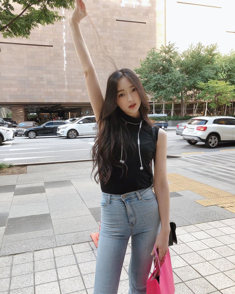 Siapa Sangka, Gamer Secantik Ini Ternyata..