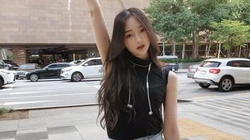 Selain sebagai model dan presenter acara game, Satoh juga dikenal sebagai gamer terbaik pemain Street Fighter. Foto: (Instagram : satokayo1226)