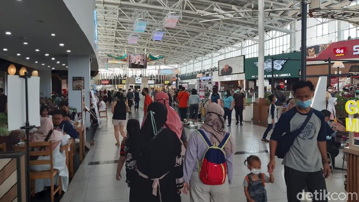 Suasana AEON Mal BSD