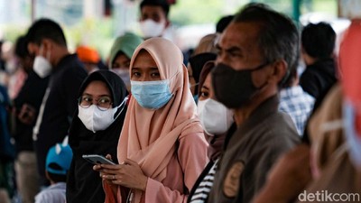 Suasana Terkini Stasiun Manggarai saat Libur Lebaran