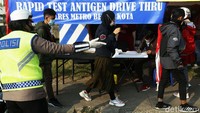 Tes rapid antigen ini untuk menekan resiko penyebaran COVID-19.