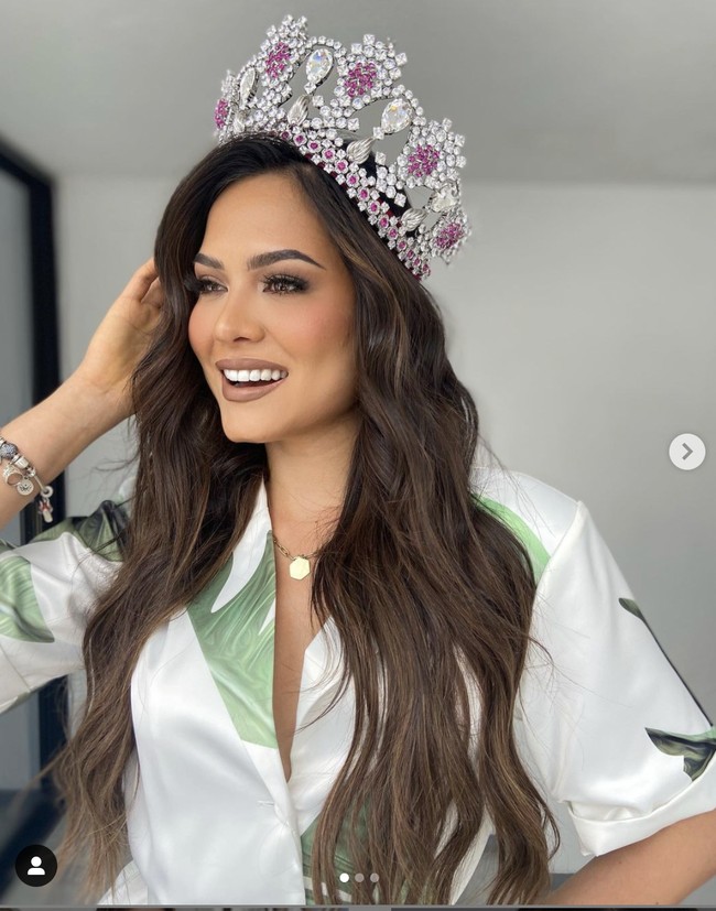 Andrea Meza bukan orang baru dalam dunia kompetisi kontes kecantikan. Dia pernah mengikuti Miss World 2017 dan menjadi pemenang 1st runner up. Foto: Dok. Instagram @ andreamezamx