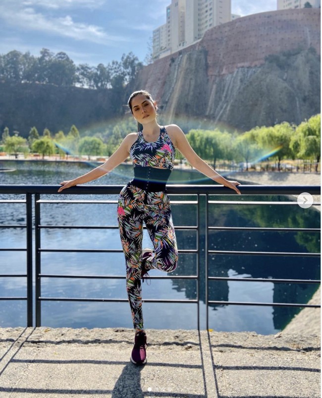 Andrea Meza tampil dengan tubuh paripurna di ajang Miss Universe 2020. Selain dia seorang vegan, Andrea gemar olahraga terutama yang ekstrem. Rappel dan sand boarding adalah beberapa di antara olahraga favoritnya. Foto: Dok. Instagram @ andreamezamx