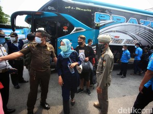 Terminal Kalideres Belum Terapkan Wajib PCR Bagi Calon Penumpang Bus