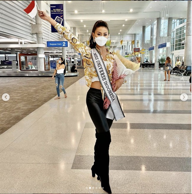 Rr. Ayu Maulida Putri mulai menjalani karantina Miss Universe 2020 pada awal Mei 2020. Inilah gaya wanita yang akrab disapa Ayuma itu saat tiba di Fort Lauderdale–Hollywood International Airport, Florida, Amerika Serikat. Foto: Dok. Instagram @ayumaulida97