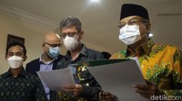 PBNU juga meminta kepada kedua negara untuk melakukan gencatan senjata agar bantuan dapat masuk dan kondisi Palestina segera pulih seperti sedia kala.  