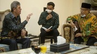 Ketua Umum PBNU KH Said Aqil Siradj bertemu dengan Dubes Palestina untuk Indonesia Zuhair Al Shun di Jakarta, Senin (17/5/2021).
