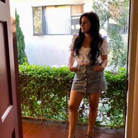 Danielle kemudian menggunakan data yang sama untuk mengajukan pinjaman Economic Injury Disaster yang didanai pemerintah federal. Danielle dikatakan telah memiliki uang pinjaman mencapai US$ 100 ribu (Rp 1,4 miliar). Kini sebagian uang tersebut telah dihabiskan untuk penerbangan pribadi dari Florida ke California.  Foto: dok. Instagram/@killadmilla