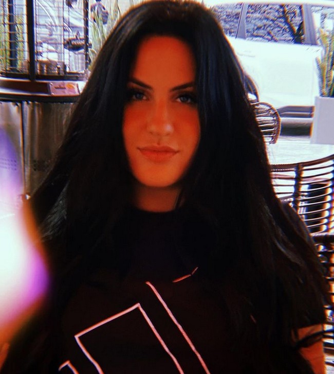 Sampai saat ini detektif masih menyelidiki bagaimana Danielle memiliki akses informasi rahasia pribadi orang lain. Jika terbukti bersalah, Danielle akan dipenjara selama 20 tahun dan denda hingga US$ 250 ribu. Foto: dok. Instagram/@killadmilla